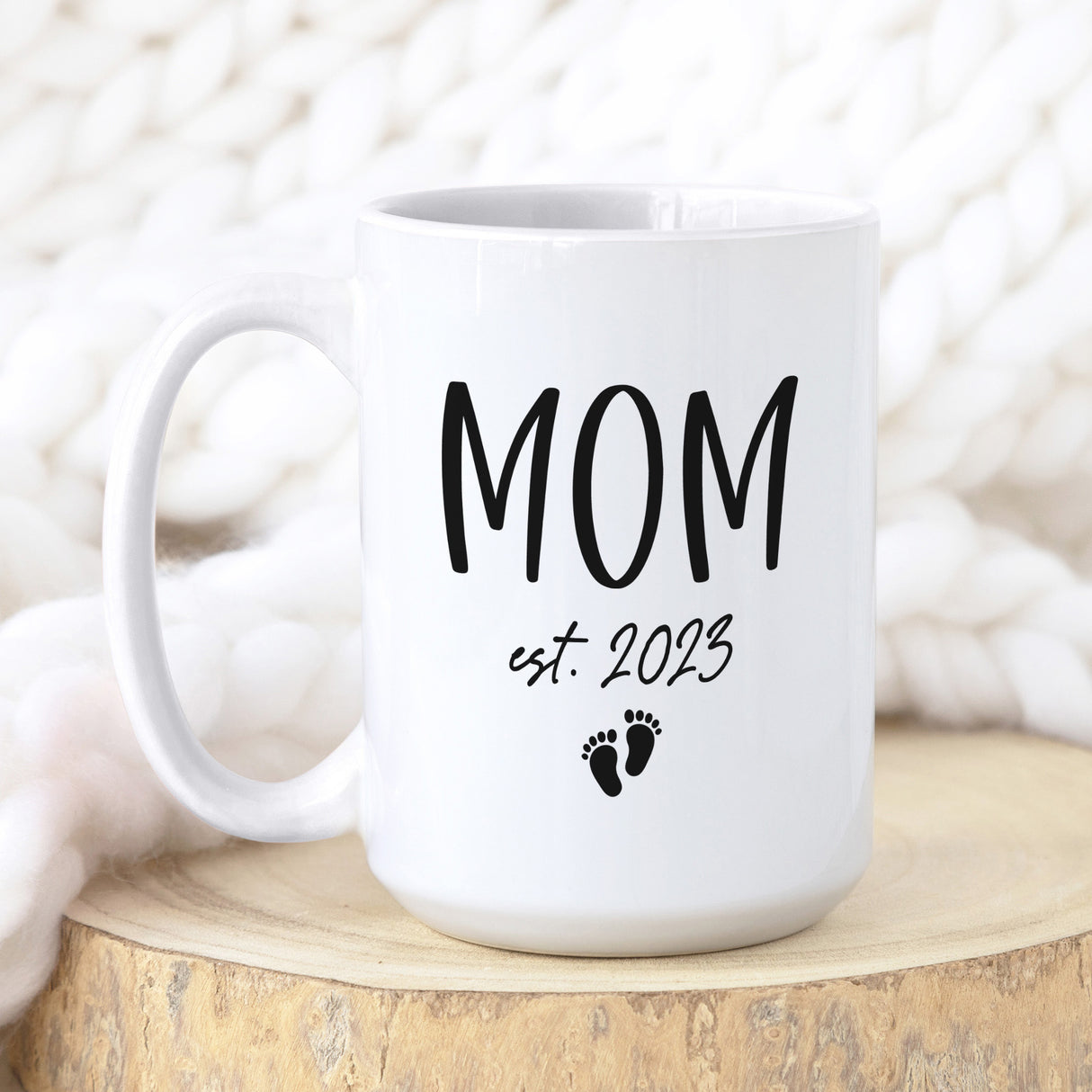 White ceramic mug with personalized baby feet design, ideal for baby shower gifts, new mom presents, or Mother’s Day gifts.