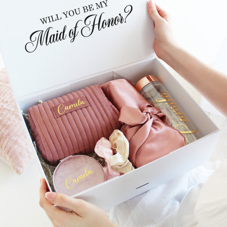 Custom wedding gift box for bridesmaid proposals and maid of honor gifts, personalized with names and perfect for bachelorette parties, bridal showers, and wedding day surprises.