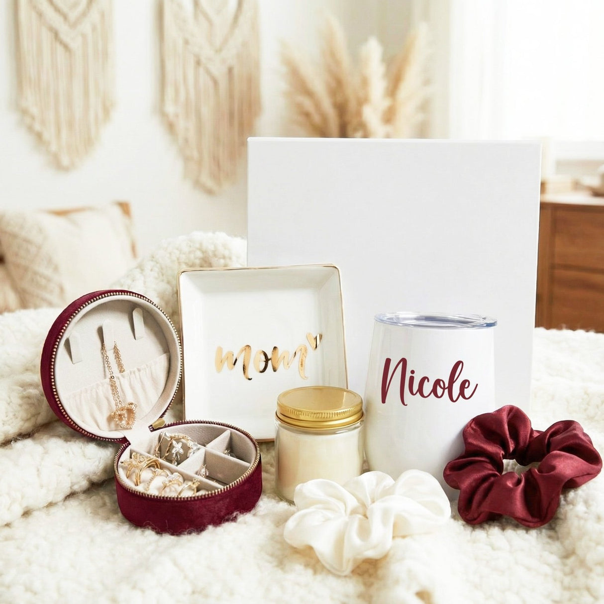Lovely Bundle Set - Personalized Gift Box for Mom - Gifts Are Blue