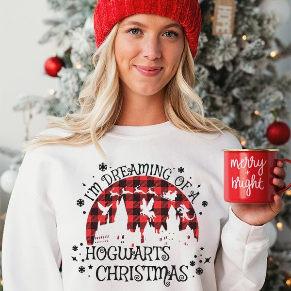 I'm Dreaming of a Hogwarts Christmas Sweatshirt - Gifts Are Blue