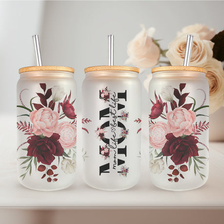 A floral glass tumbler that makes a great gift for mom. Perfect for mothers day or a first mothers day gift and equipped with a lid and straw.