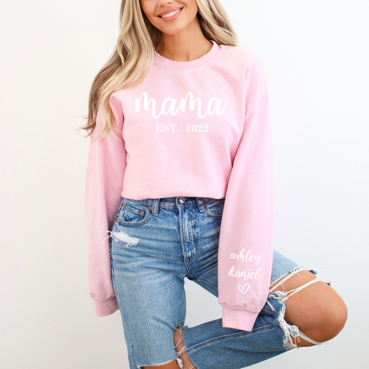 Simple mama sweatshirt stylish, with personalized sleeve. Perfect mothers day gift for simple moms.