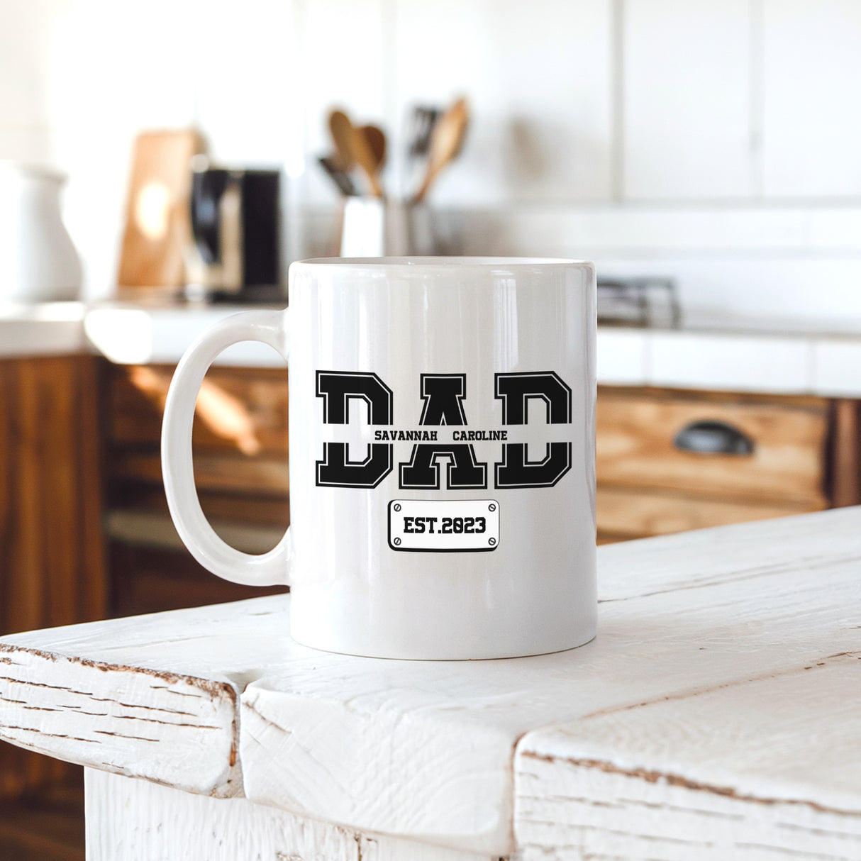 Ceramic custom dad mug with children's names. A personalized coffee mug gift for him, which is the perfect for Father's Day gift, and Christmas gifts for dad.