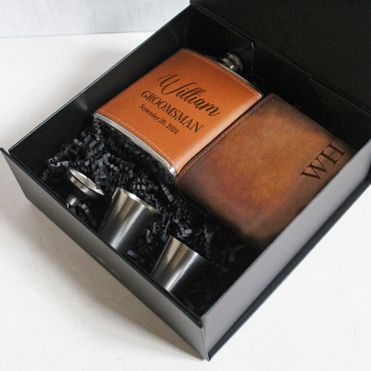 Custom wedding gift box for groomsmen and best man, personalized bachelor party gift idea for groom’s crew.