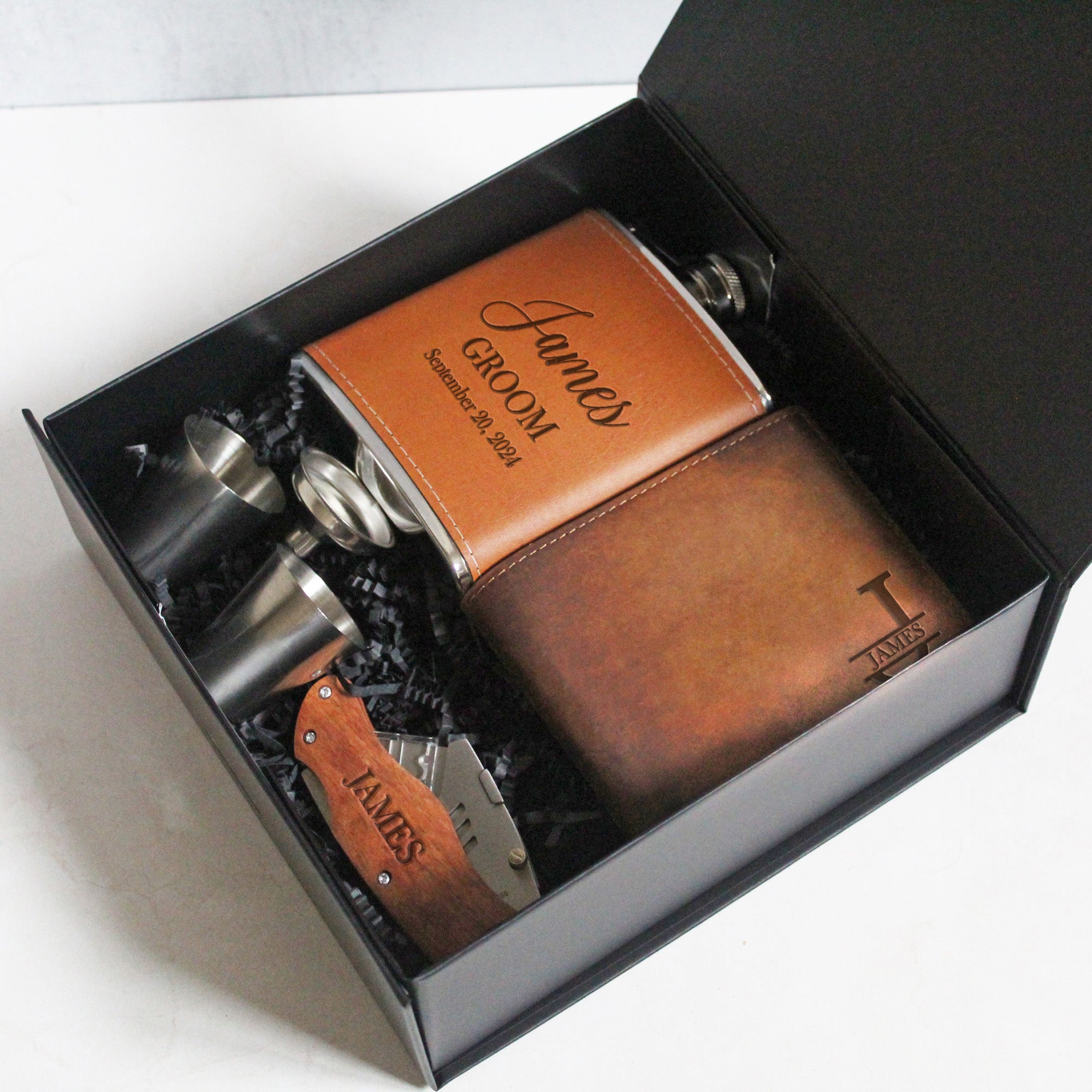 Custom groomsmen proposal gift box with personalized name, perfect best man gift set for bachelor parties and weddings.