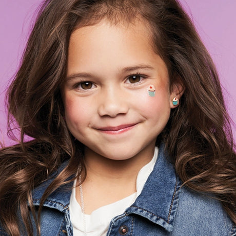 Girl-Nation-Glamorous-Cute-Charming-Studs-Cupcake-Model