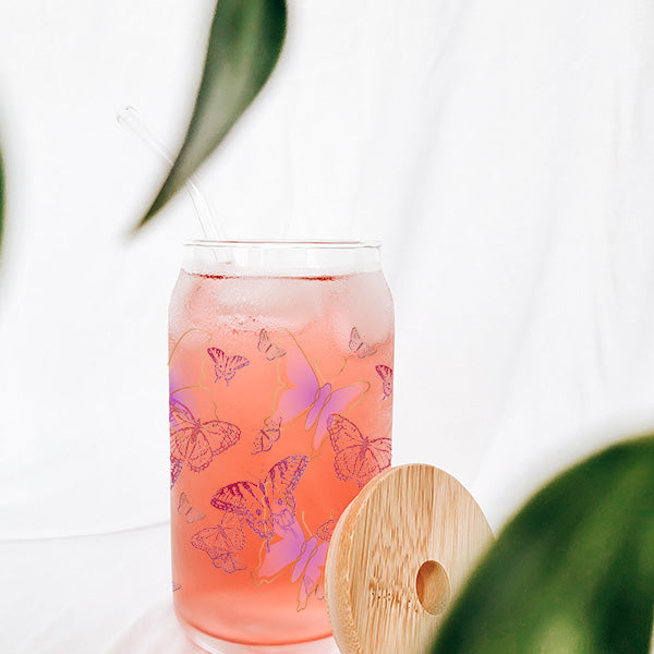 These libbey glass can can hold 16oz of any liquid such as tea, coffee, lemonade, juices, smoothies and more.