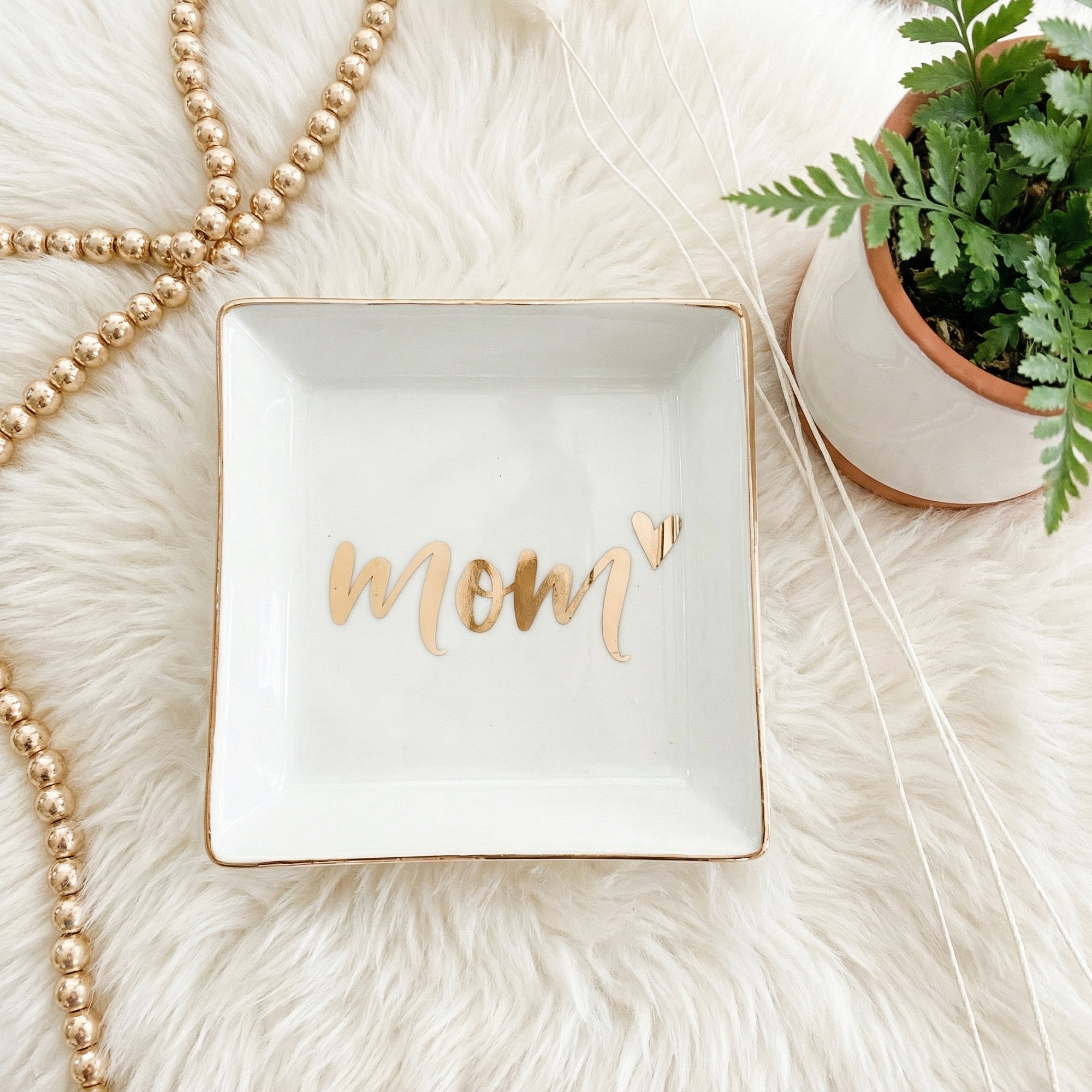 Mom Ring Dish with Heart, Gold Foil Design, 4x4in