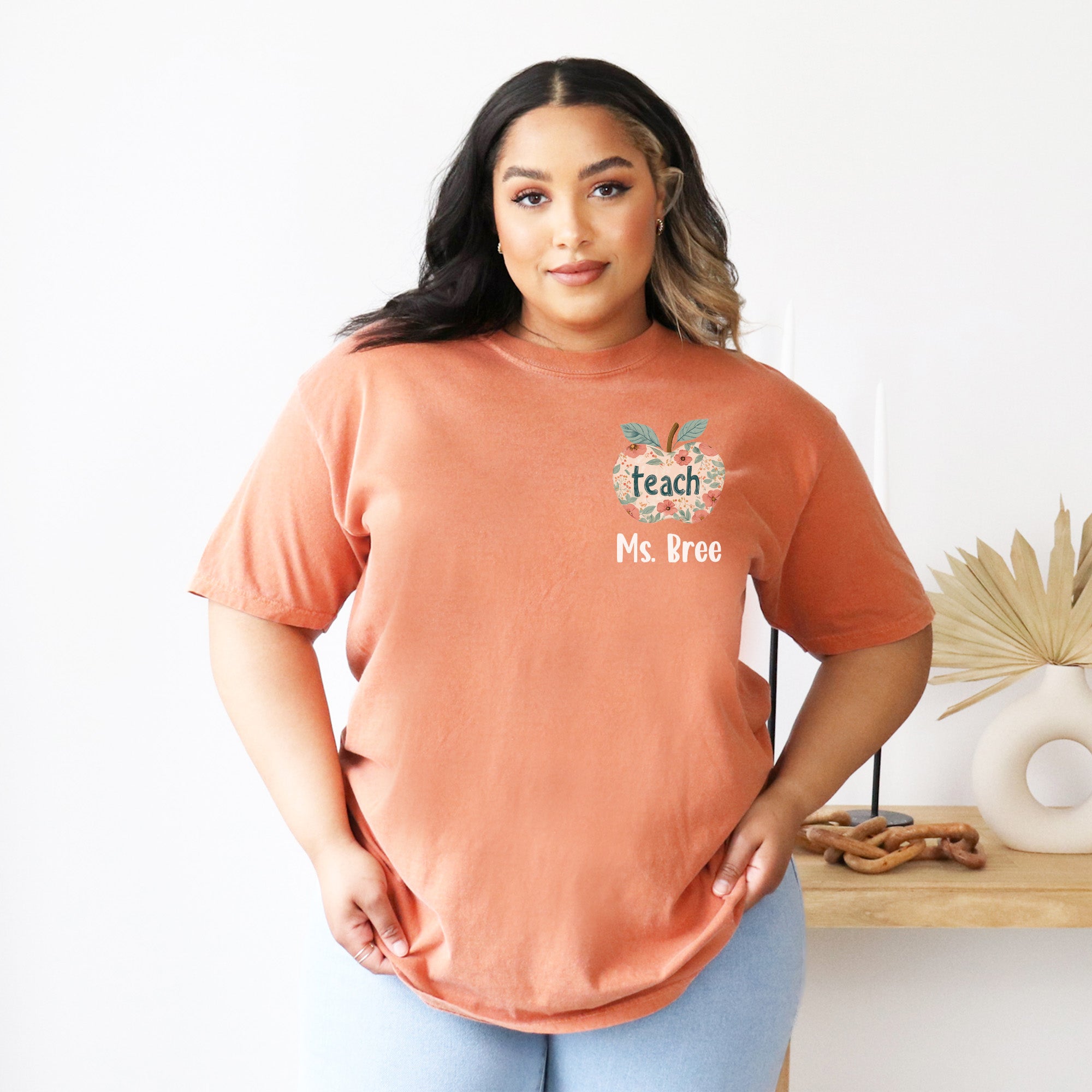 Teach shirt with name. Name on shirt for teachers. Mrs Teacher name shirt for school. Cute teacher shirt ideas. 