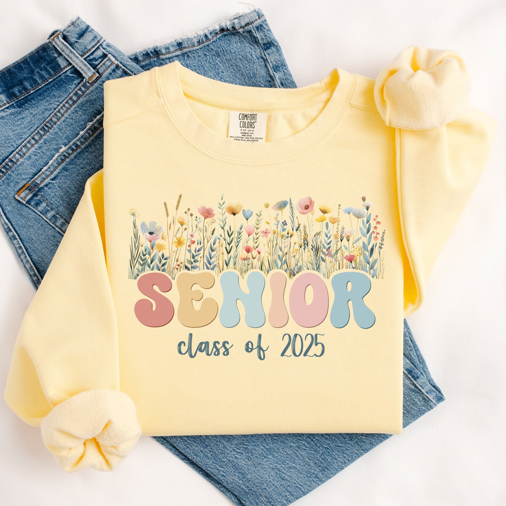 Yellow personalized Class of 2025 senior gift for her, perfect for graduation celebrations.