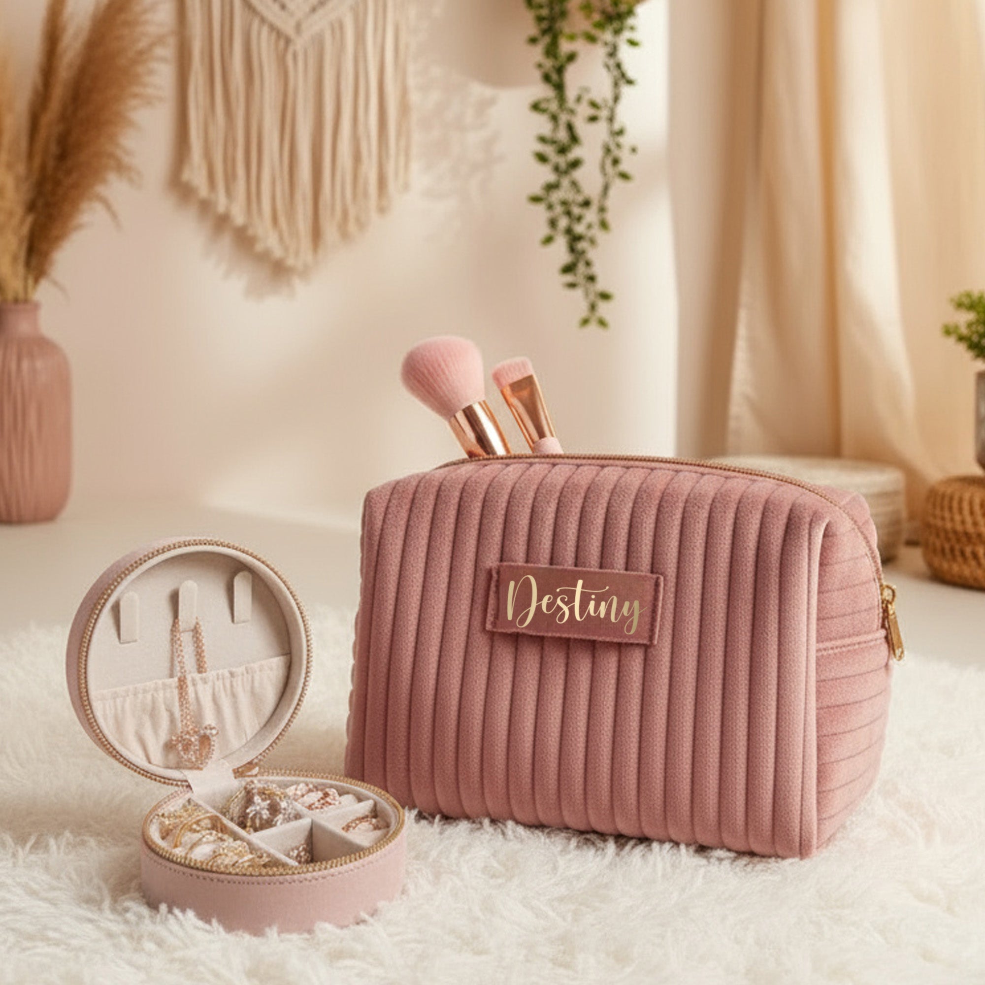 Cute mauve and dusty rose personalized velvet makeup bag and jewelry box with name, gift for teen girls.