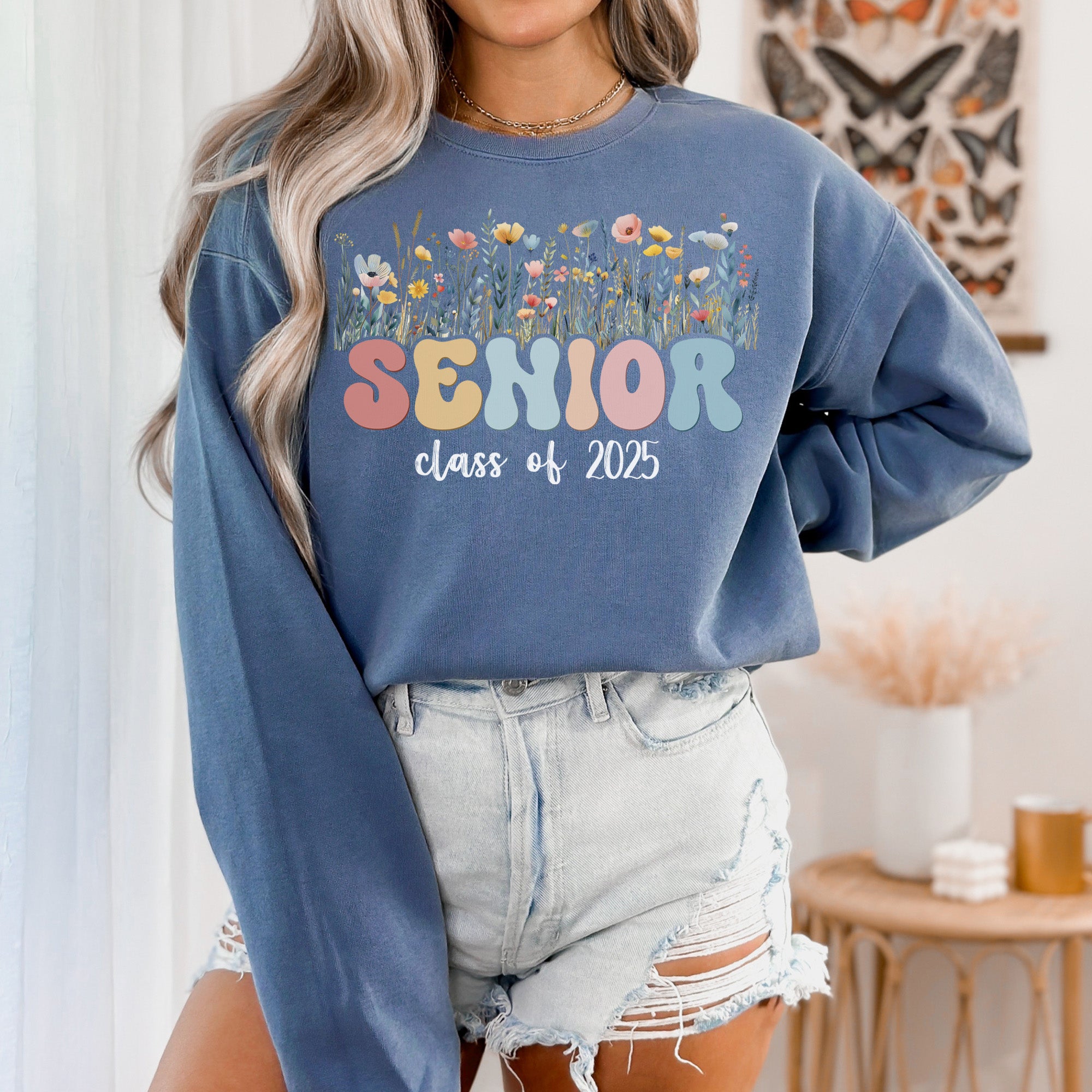 Custom Class of 2025 gift for her, ideal for celebrating graduation milestones.