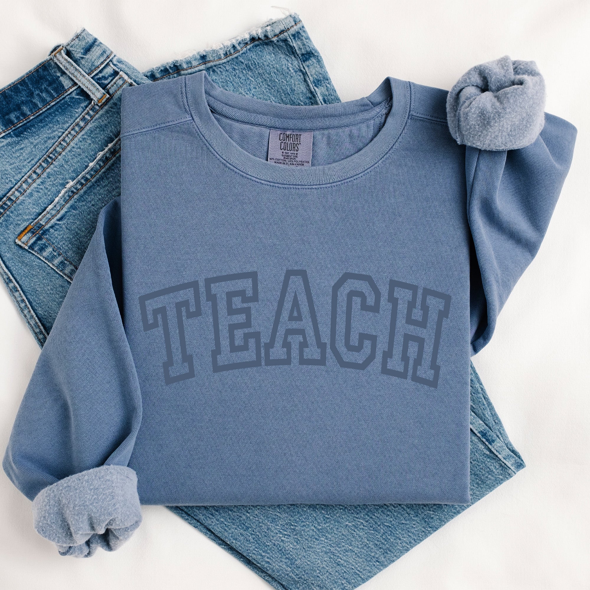 Customized Name Teacher Crewneck Sweatshirt, Cute Elementary Teacher Sweatshirt. 