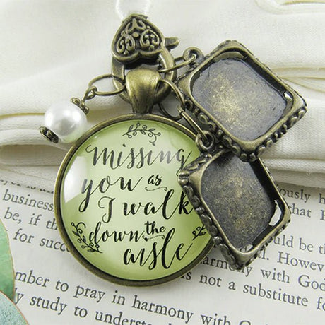 Vintage Wedding Bouquet Charms, Missing You Keepsake Gift for Bride, Bronze/White Pearl 2 Frames