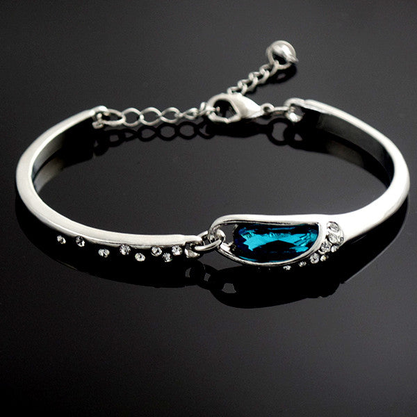 Simply Elegant Ocean Blue Women's Bracelet with Gift Box - Gifts Are Blue - 3