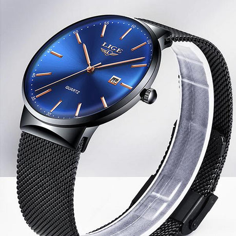 LIGE Mens Classic Elegance Watch, Close up, Black on Blue
